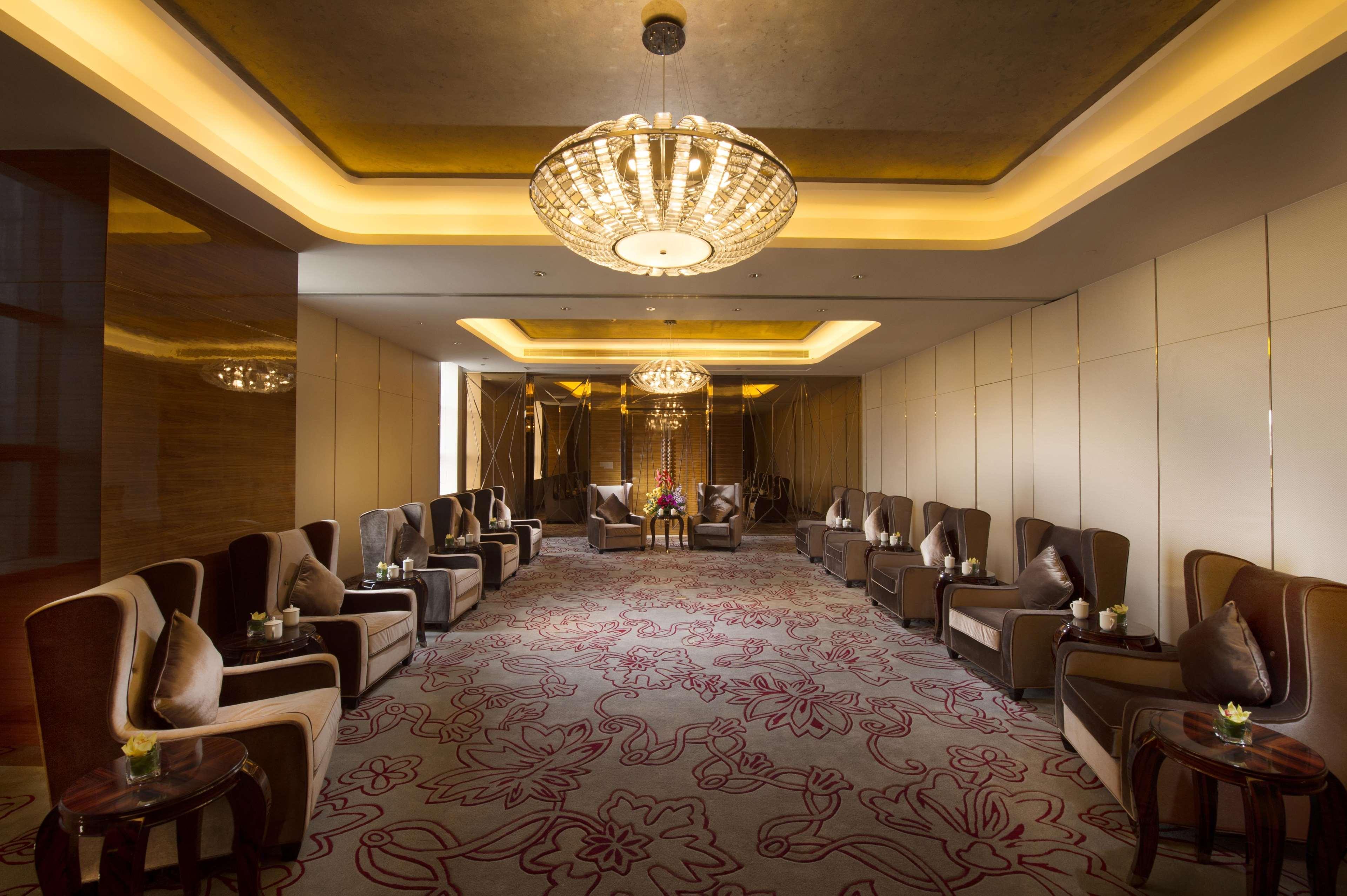 Hilton Zhongshan Downtown Exterior photo