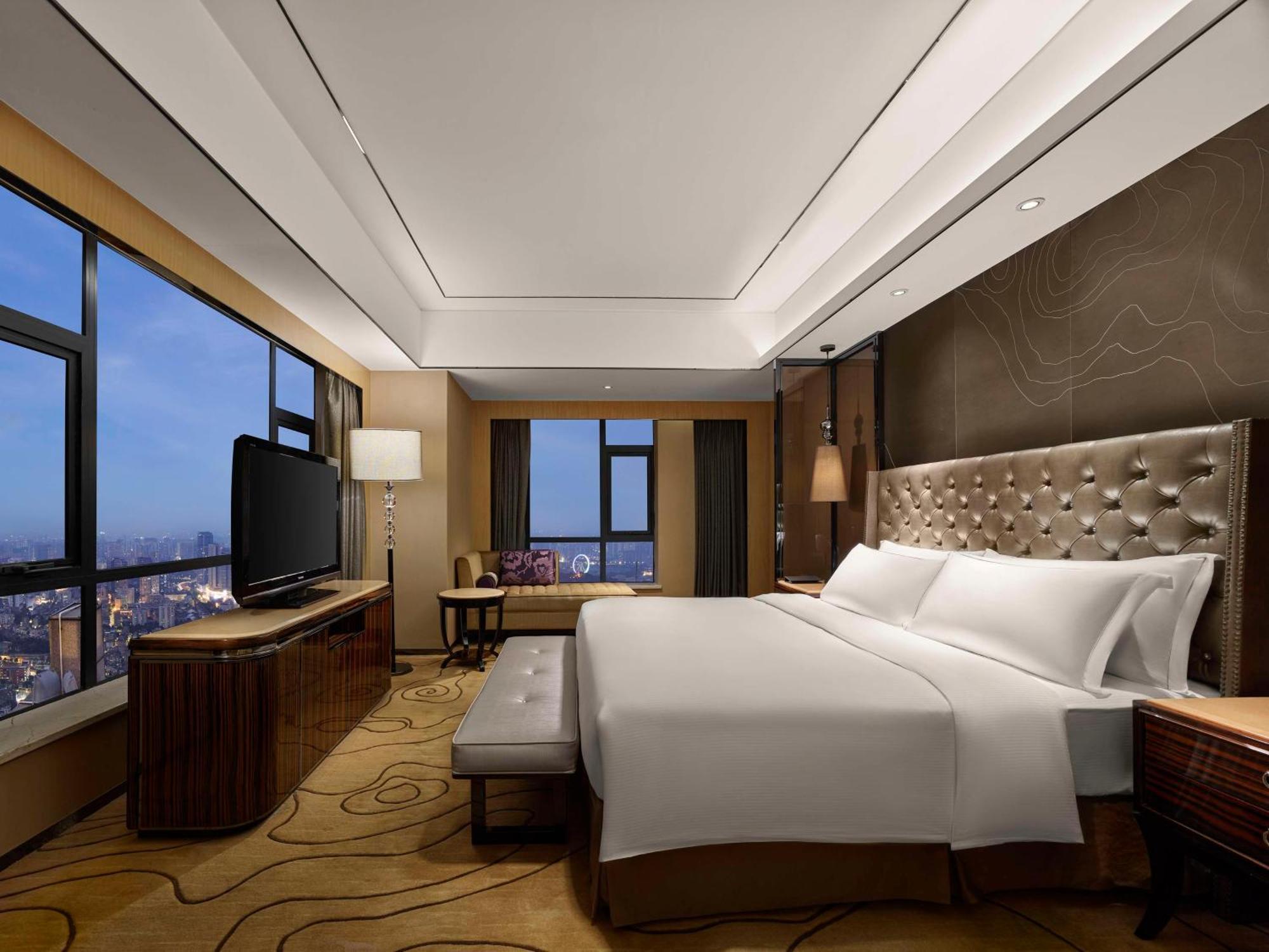 Hilton Zhongshan Downtown Exterior photo