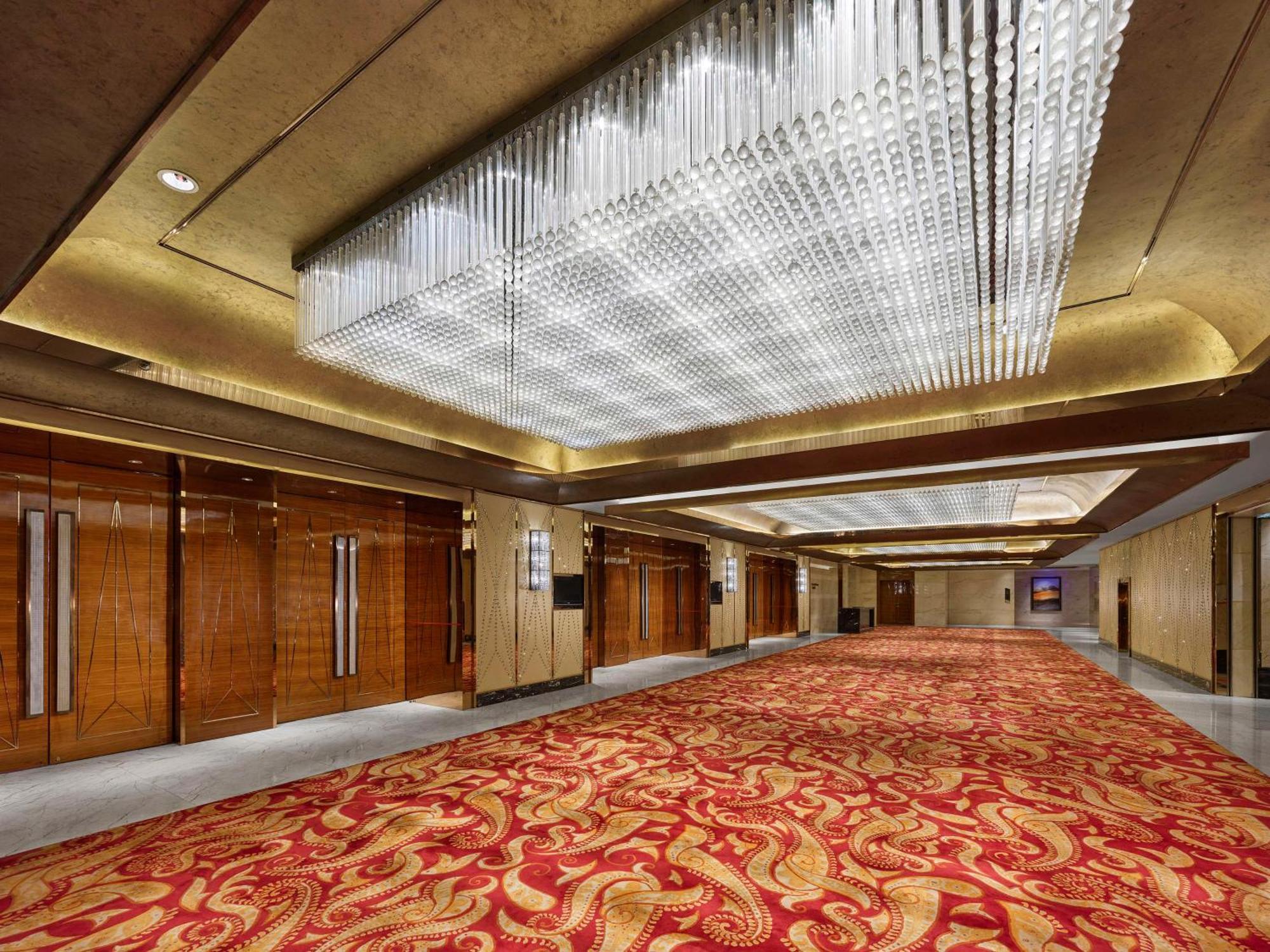 Hilton Zhongshan Downtown Exterior photo